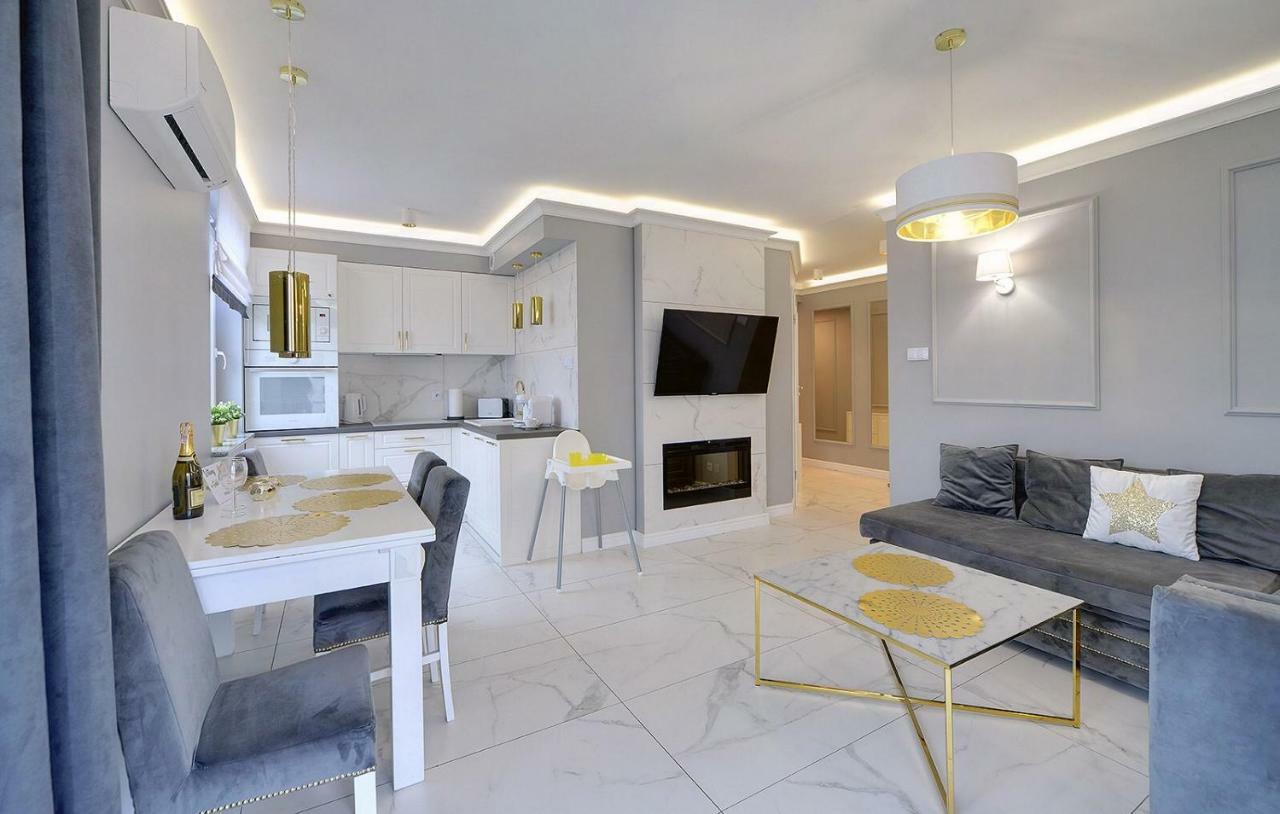 Sea Apartment Lesne Tarasy Дзивновек Экстерьер фото