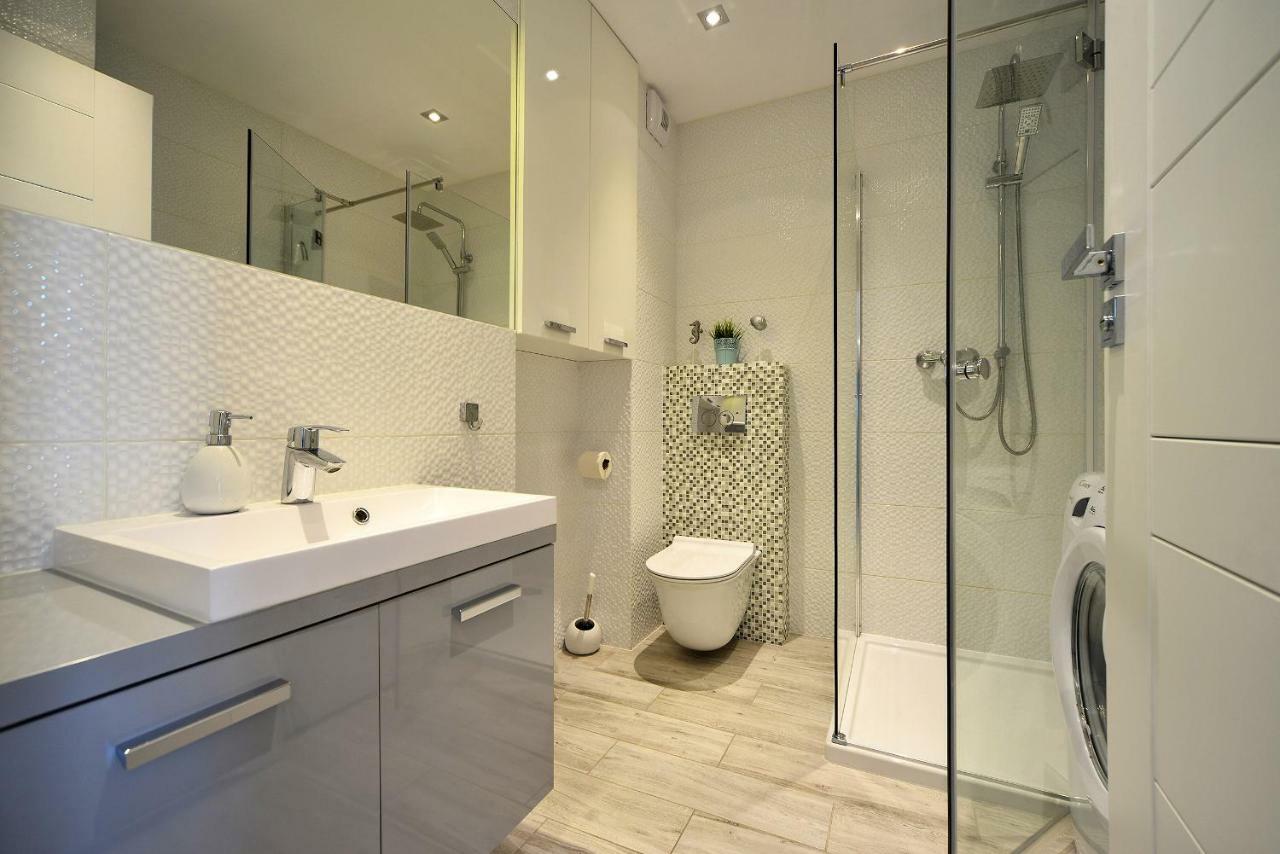 Sea Apartment Lesne Tarasy Дзивновек Экстерьер фото